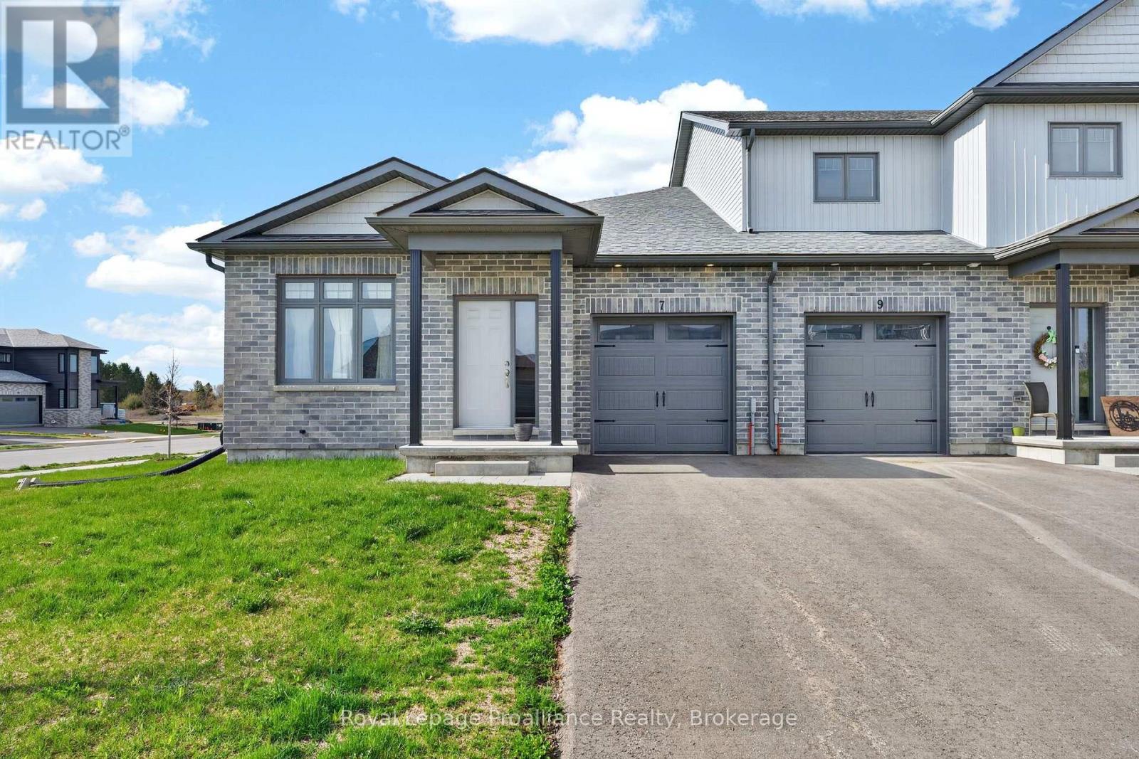 7 GRIFFIN STREET, Prince Edward County (Hallowell Ward) — photo 2