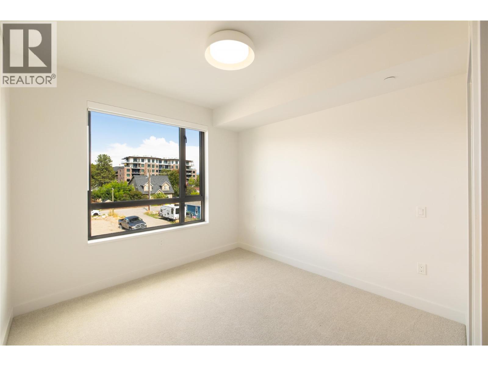 3051 Abbott Street Unit# 216, Kelowna