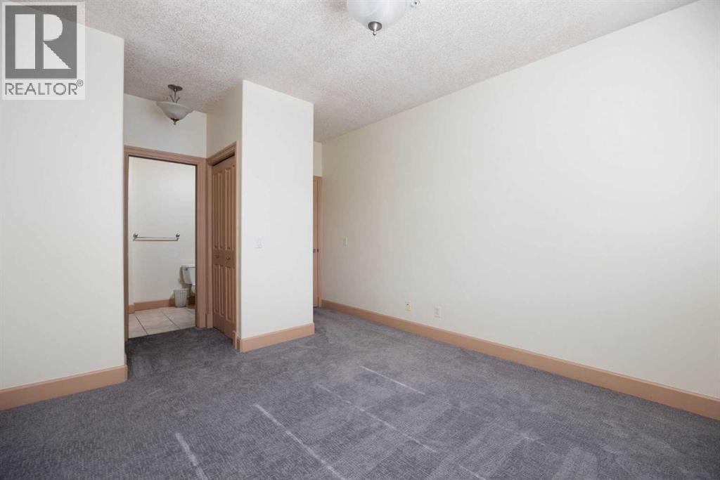 9918 Gordon Avenue, Fort McMurray