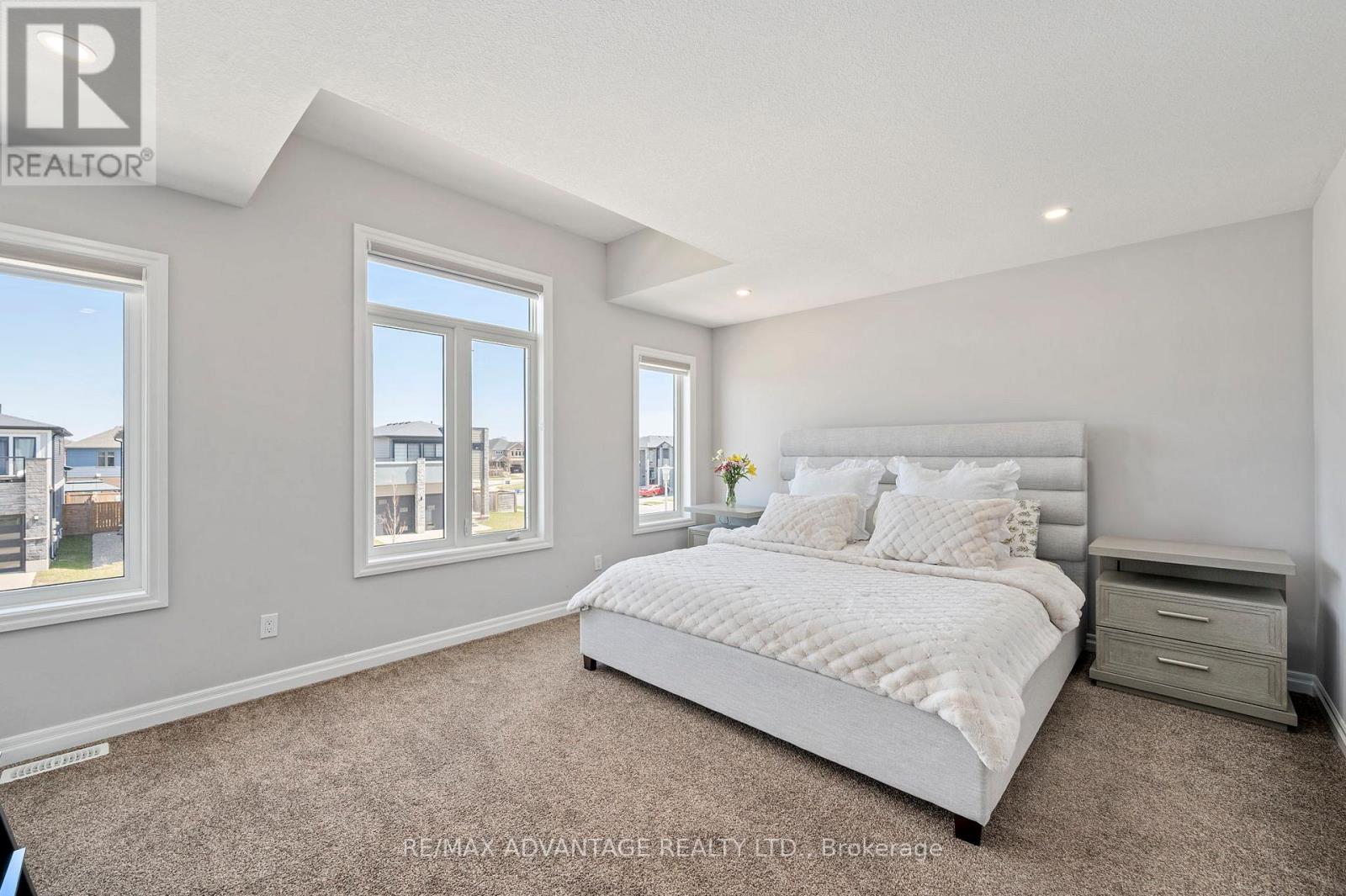 587 FREEPORT STREET - 17