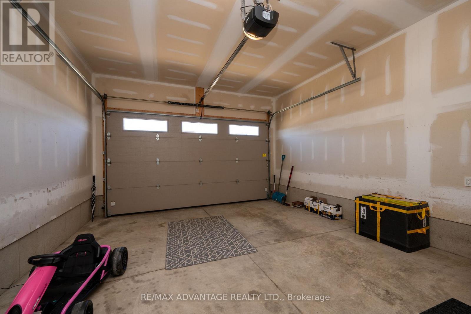 587 FREEPORT STREET - Image 33