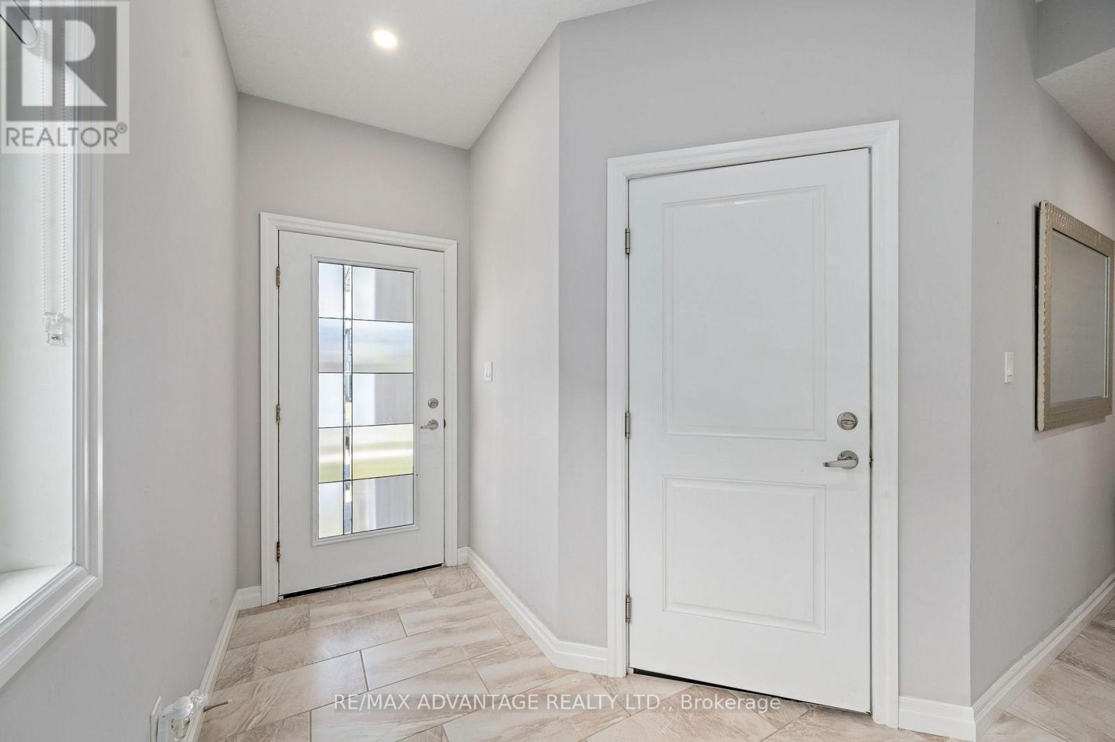 587 FREEPORT STREET - Image 34