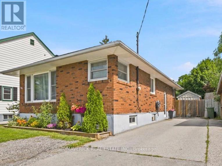 180 FOREST AVENUE, St. Thomas — photo 2