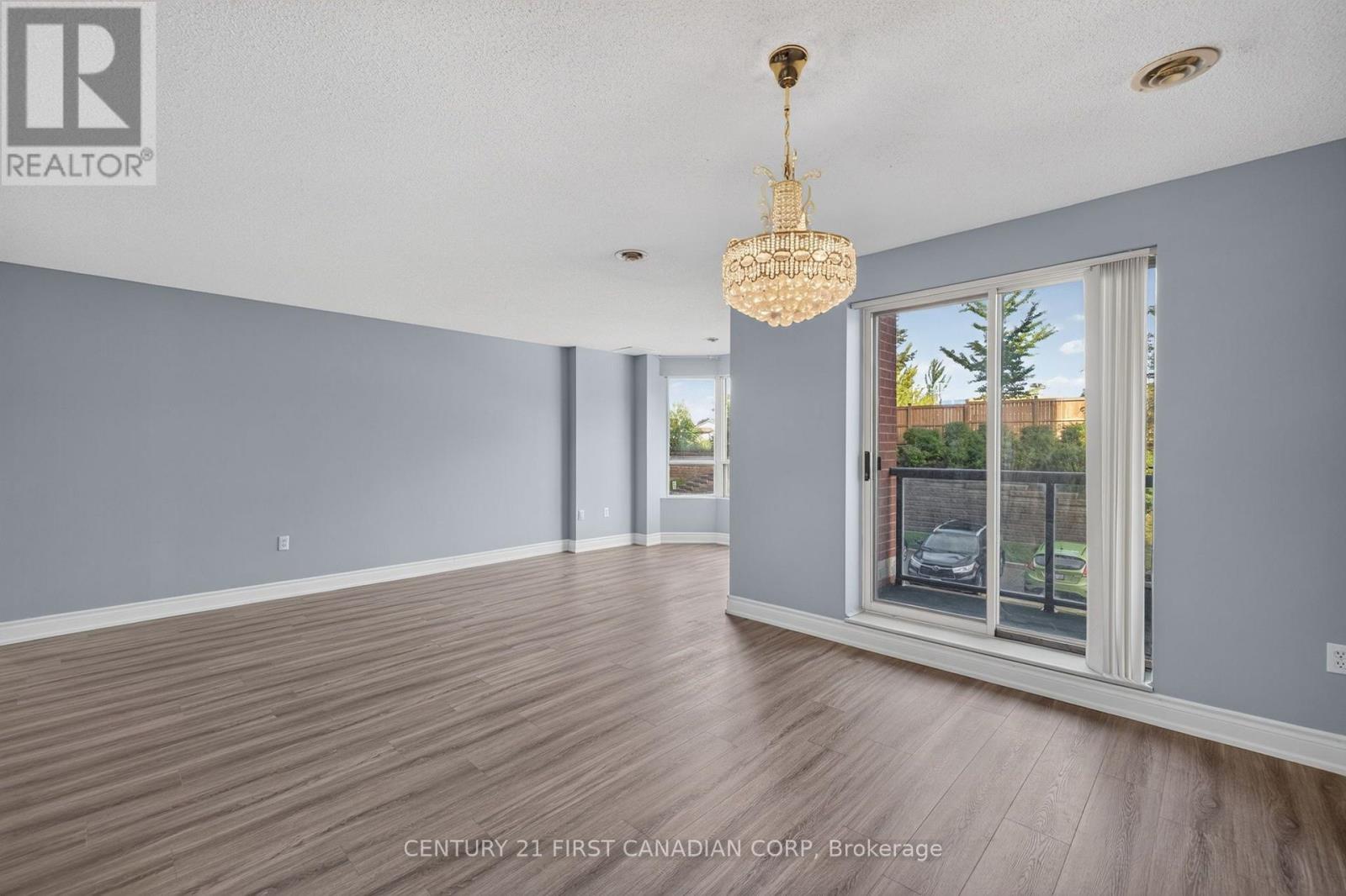 #203 30 CHAPMAN COURT - 14