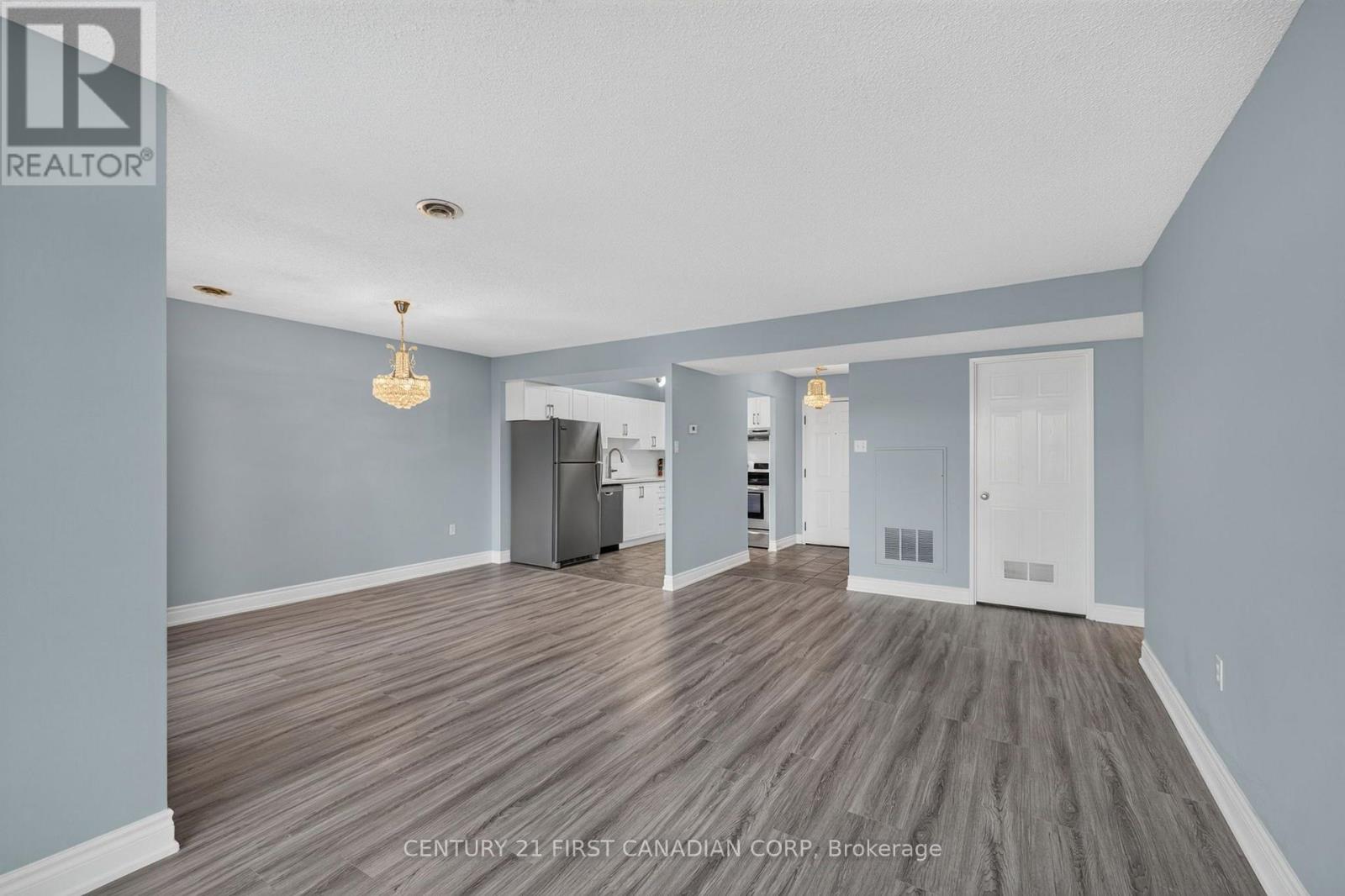 #203 30 CHAPMAN COURT - 15