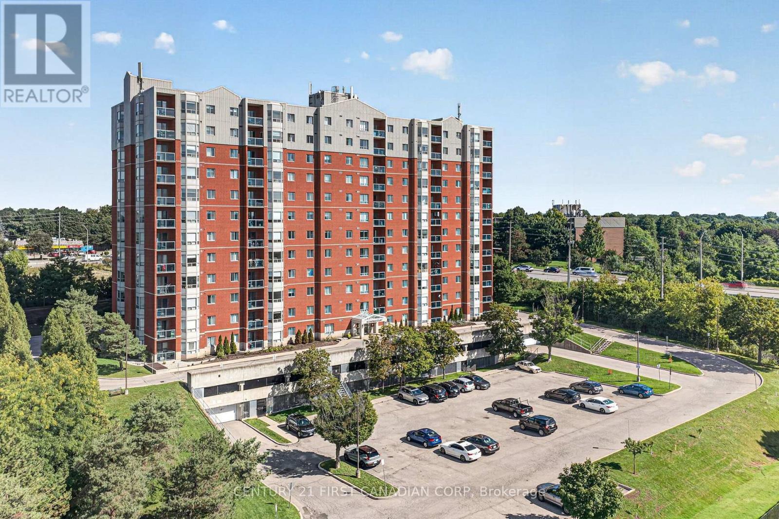 #203 30 CHAPMAN COURT - 2