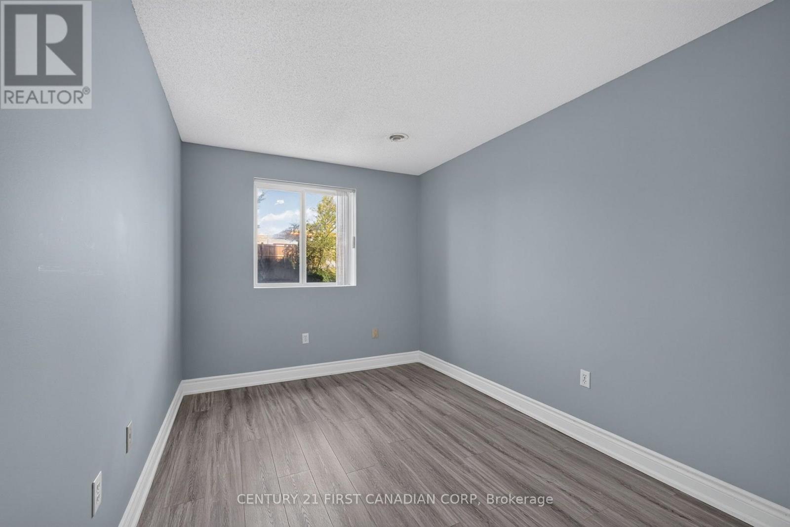 #203 30 CHAPMAN COURT - Image 23