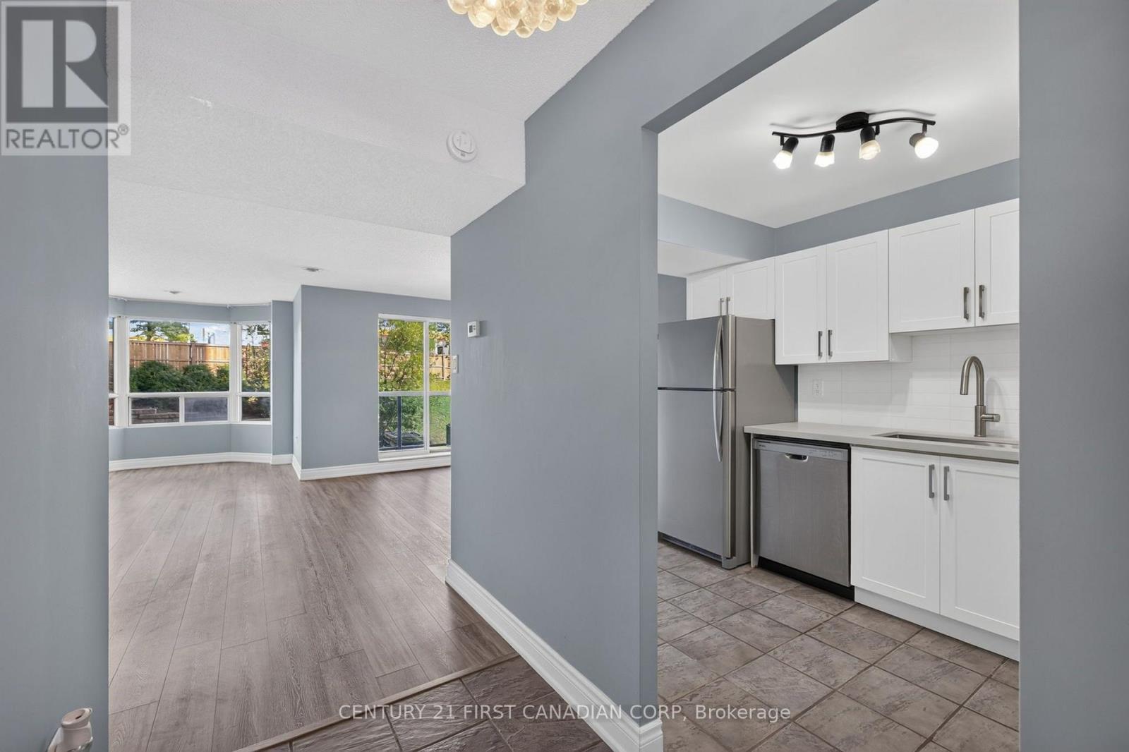 203 - 30 CHAPMAN COURT, London North (North I) — photo 6