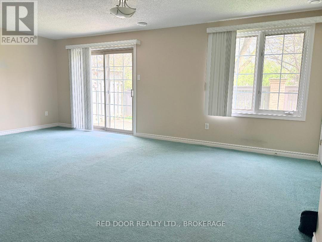 #66 250 NORTH CENTRE ROAD - Image 15