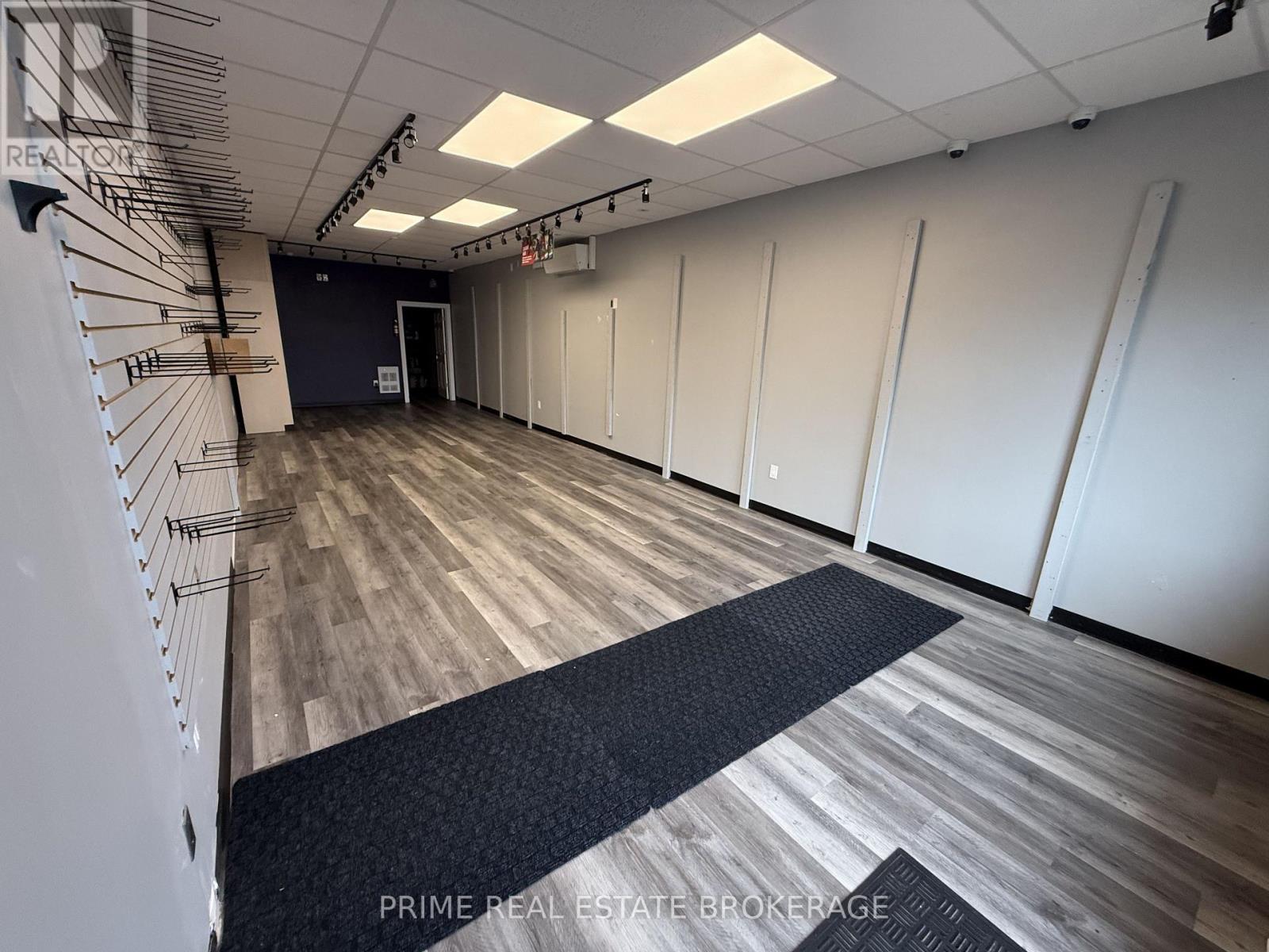 UNIT 2 - 22542 ADELAIDE ROAD, Strathroy-Caradoc (Mount Brydges) — photo 4