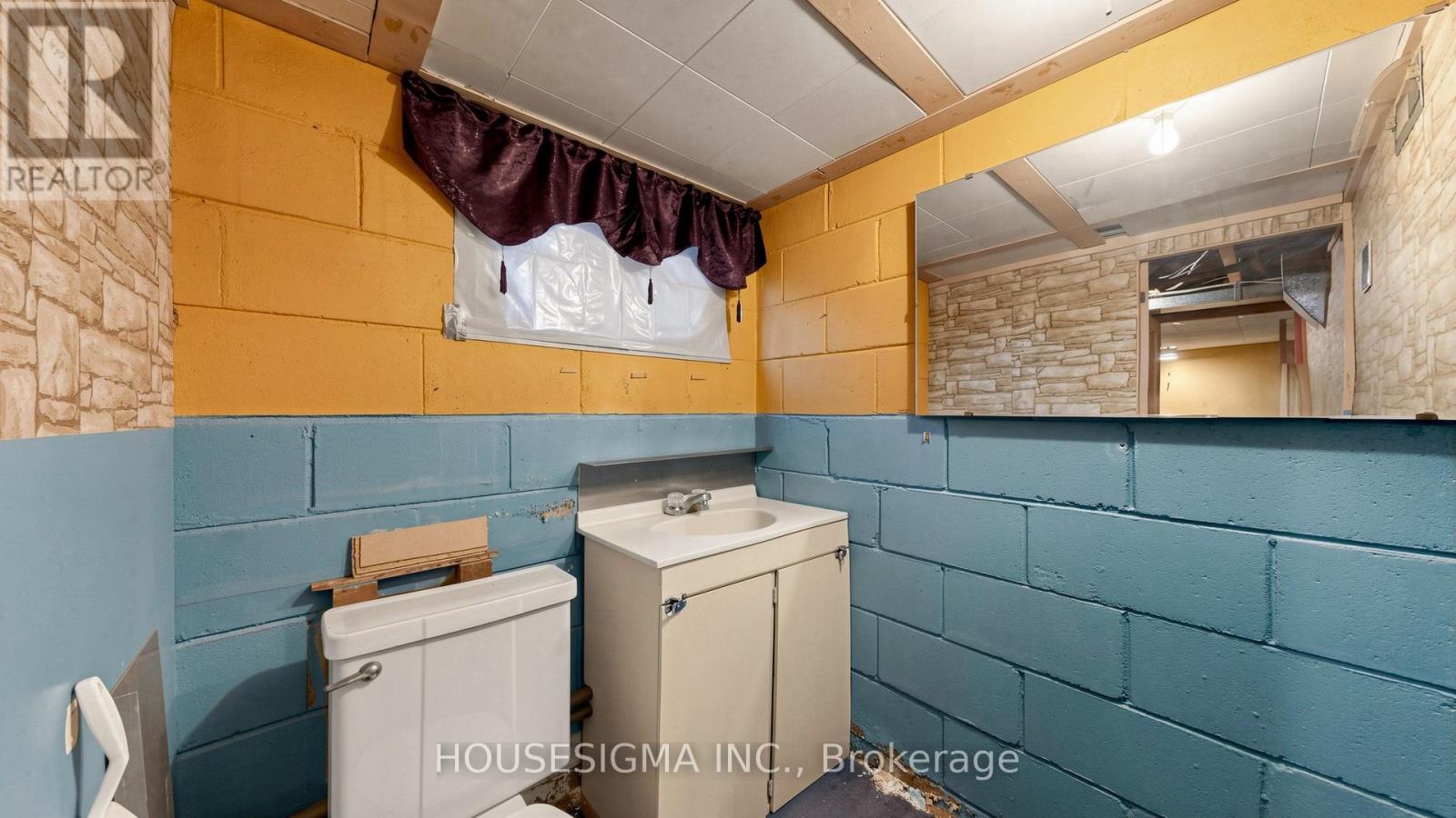 25 LITTLE ROCK DRIVE - 26