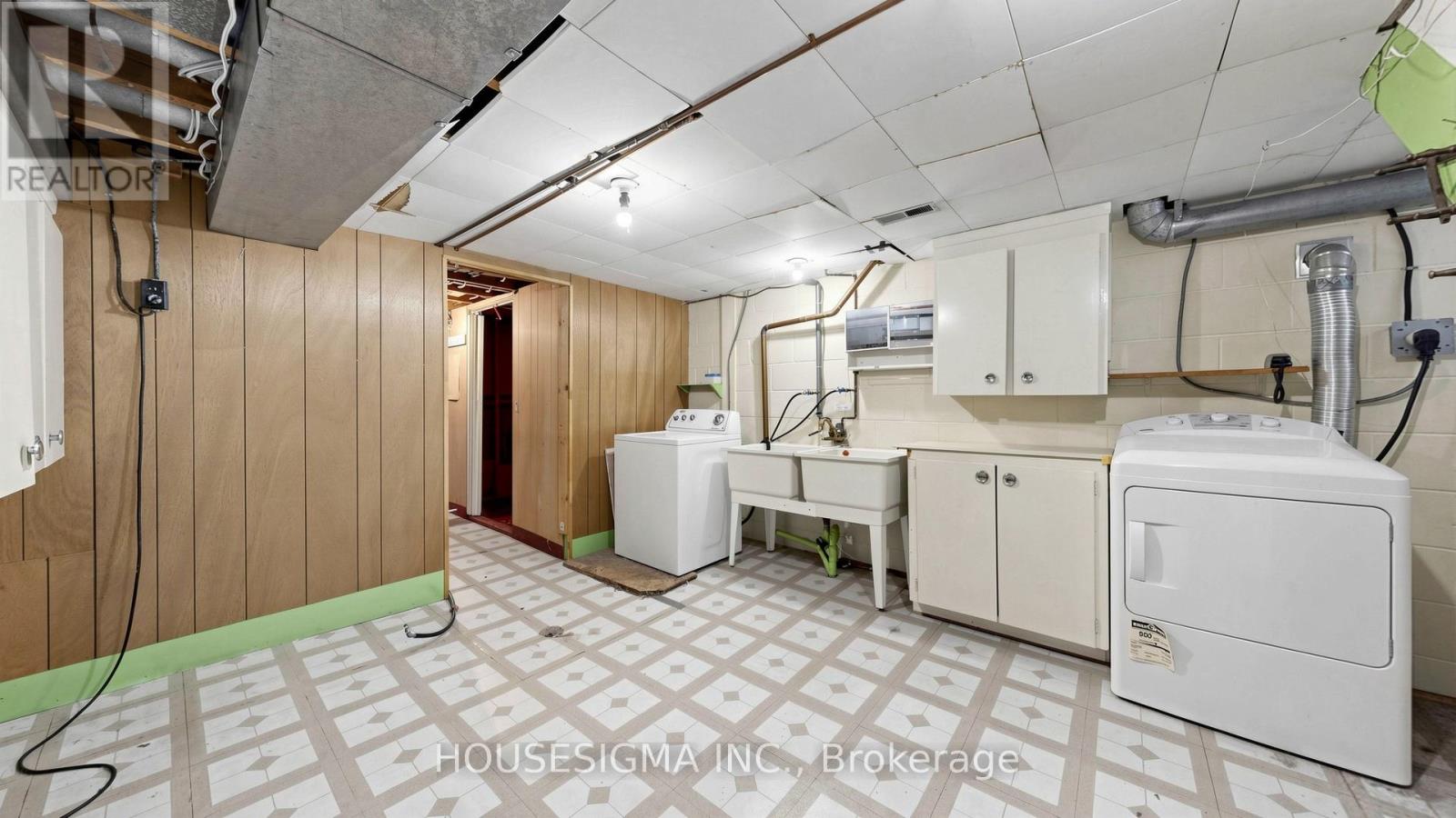25 LITTLE ROCK DRIVE - 27