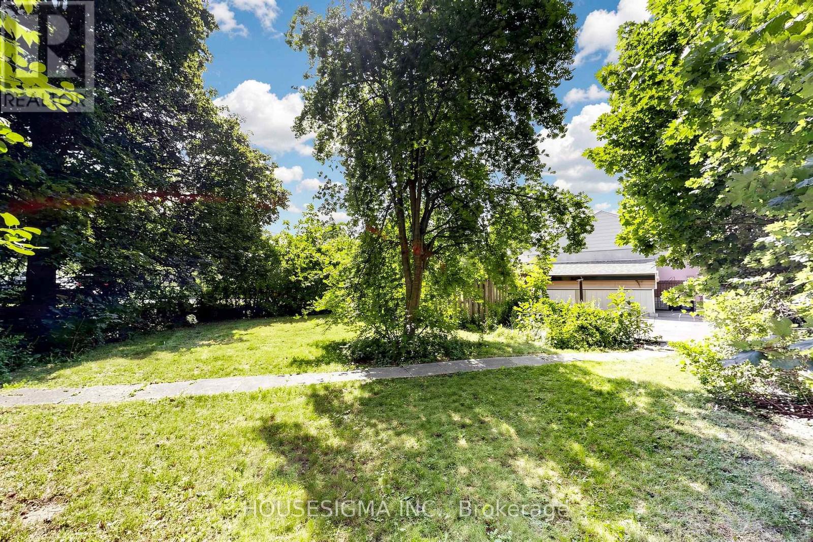 25 LITTLE ROCK DRIVE - 35