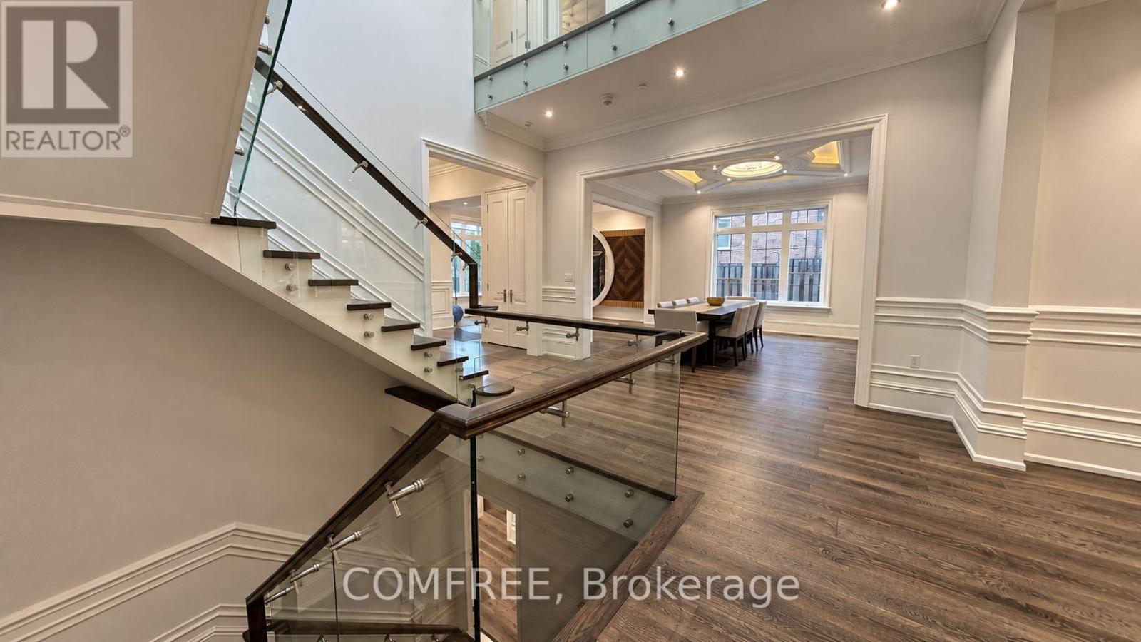 56 MAY AVENUE - 21
