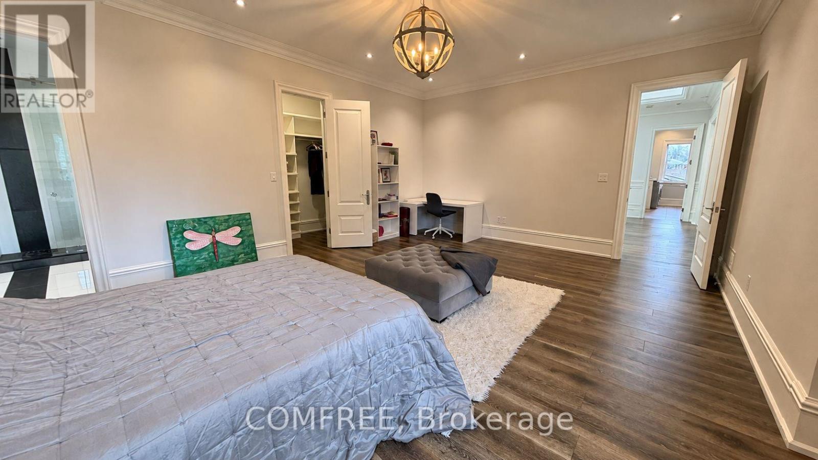 56 MAY AVENUE - 27