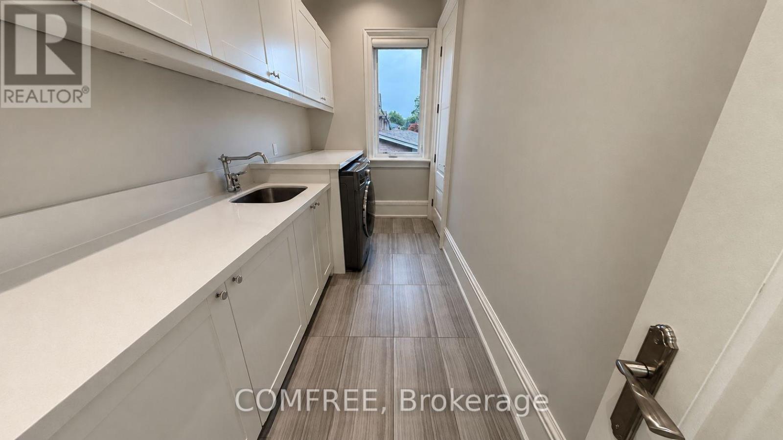 56 MAY AVENUE - Image 29