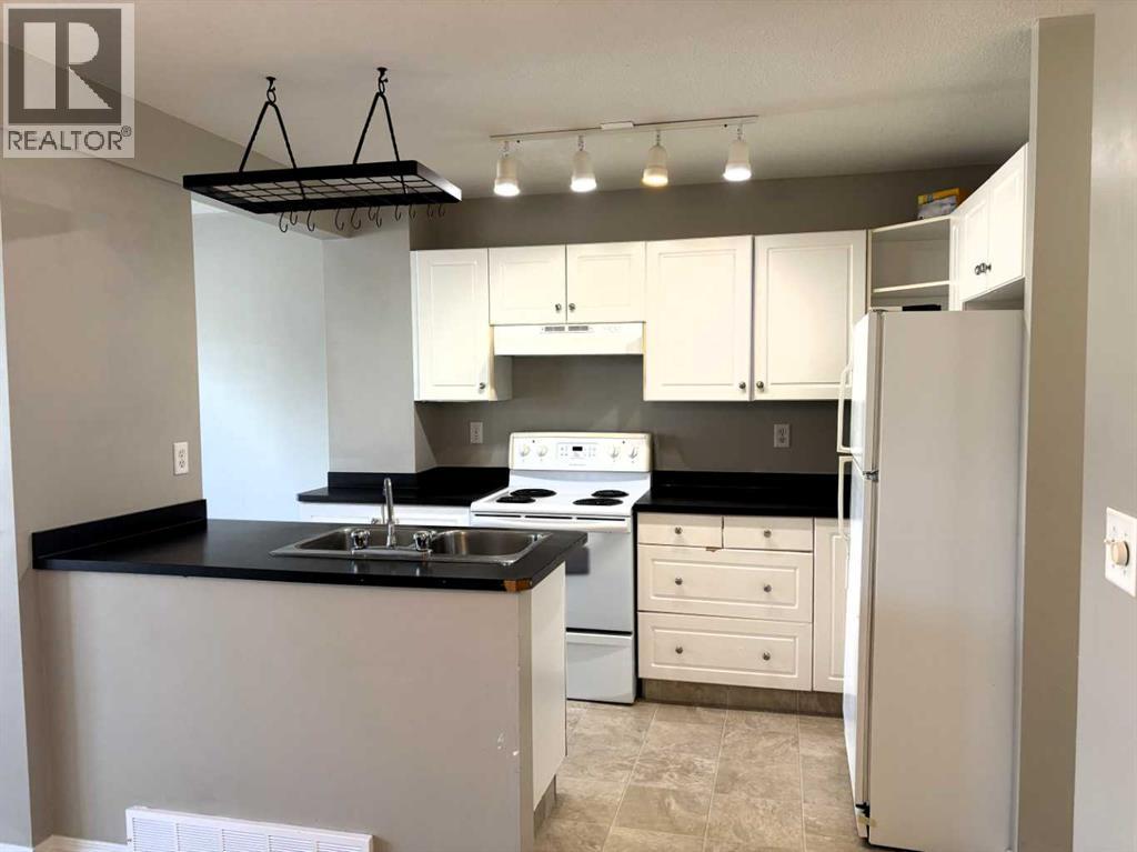 #10 6300 Orr Drive - 3