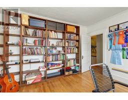 11 Blatch Avenue thumbnail 15