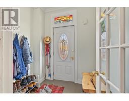 11 Blatch Avenue thumbnail 2