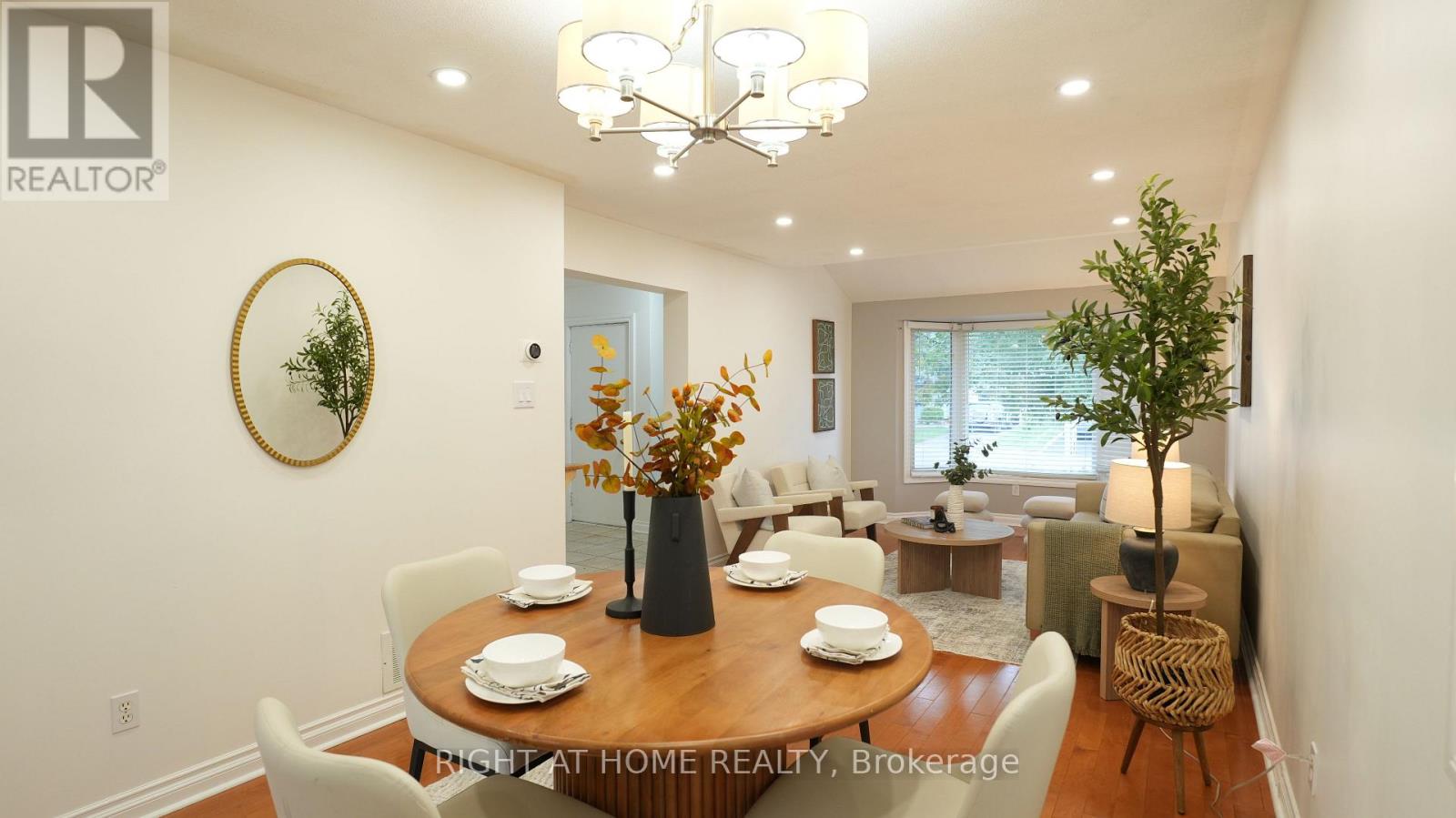 672 FARMBROOK CRESCENT - 9