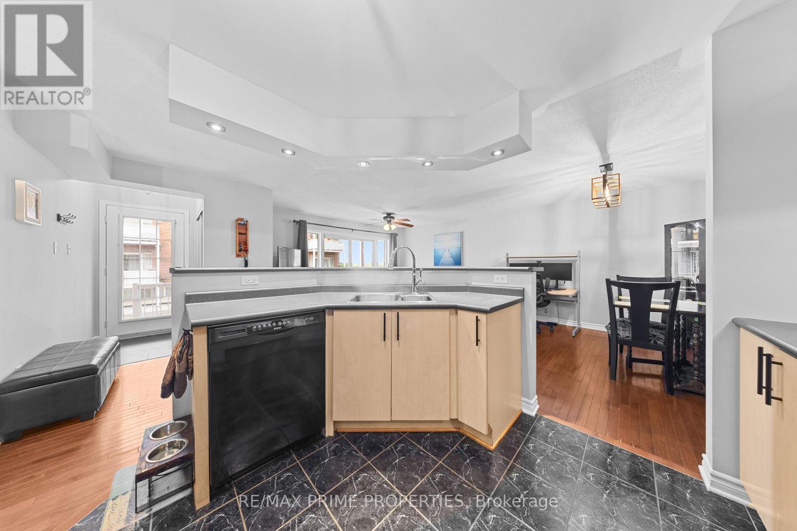 #117 3265 ST JOSEPH BOULEVARD - 6