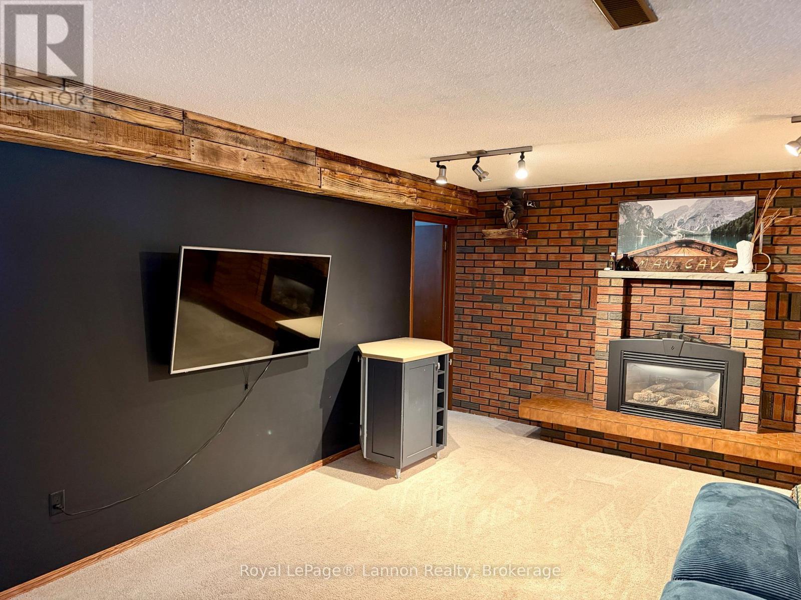 417 STRAND AVENUE - 27