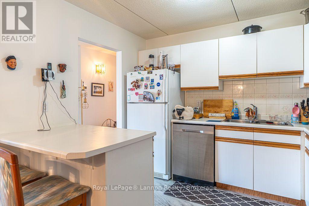 #205 780 GORDON STREET - 14