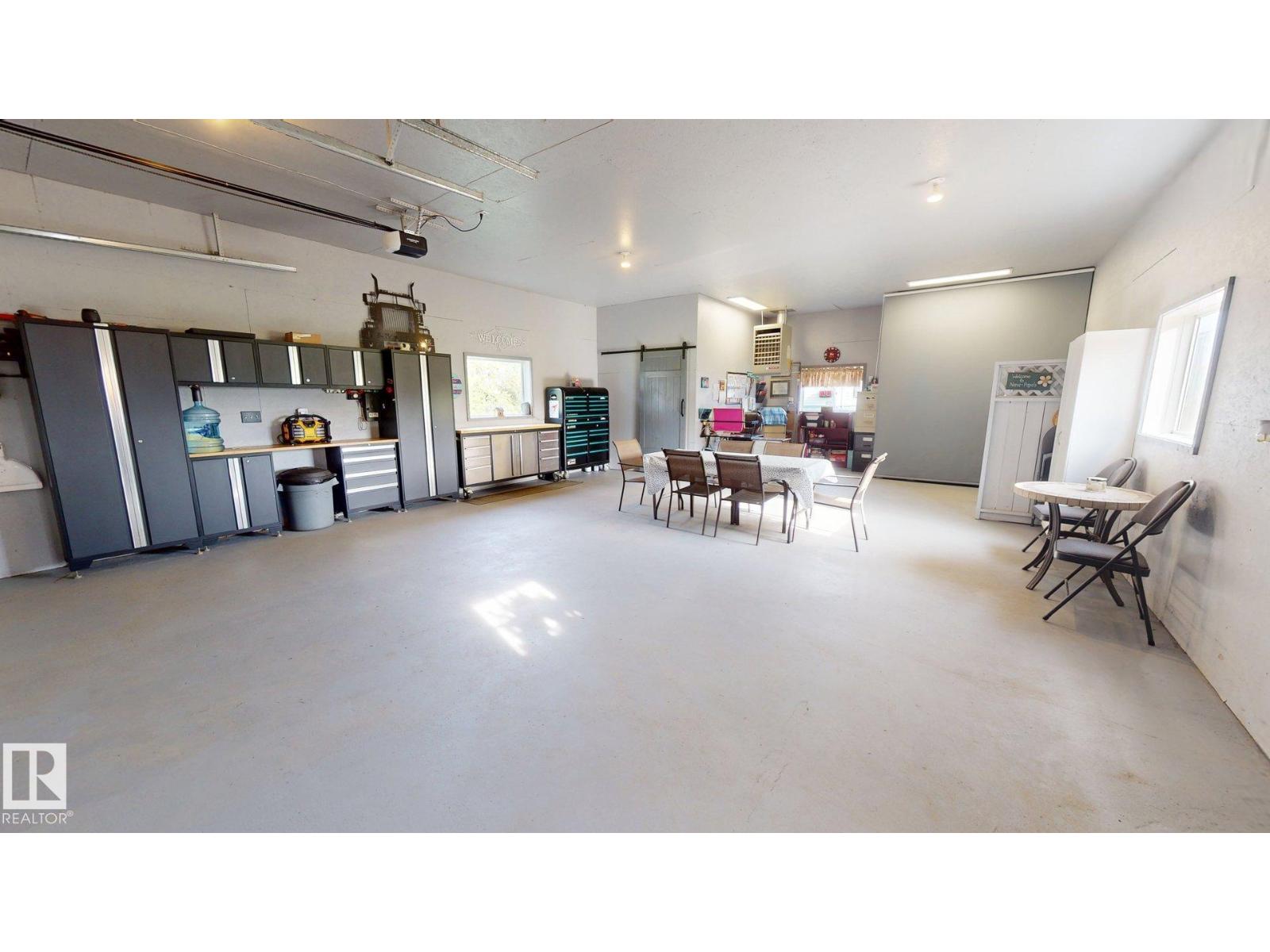 661060 Range Road 210A - 22