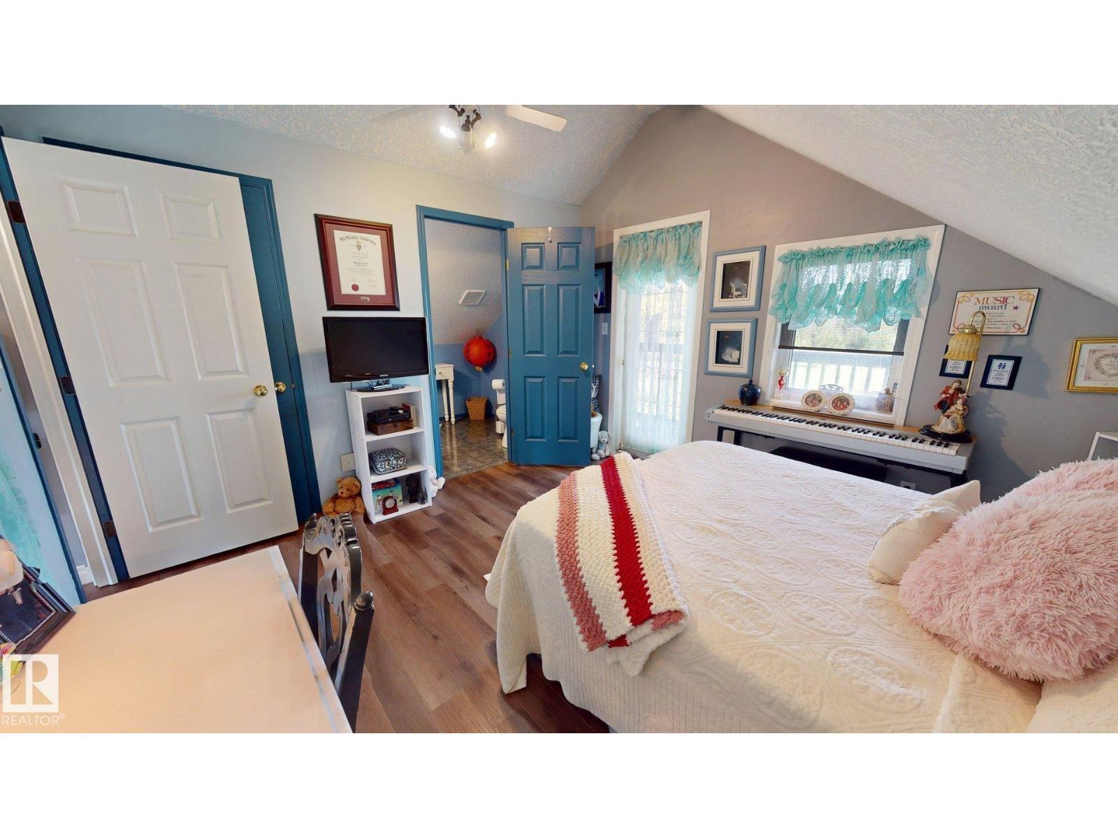 661060 Range Road 210A - 18