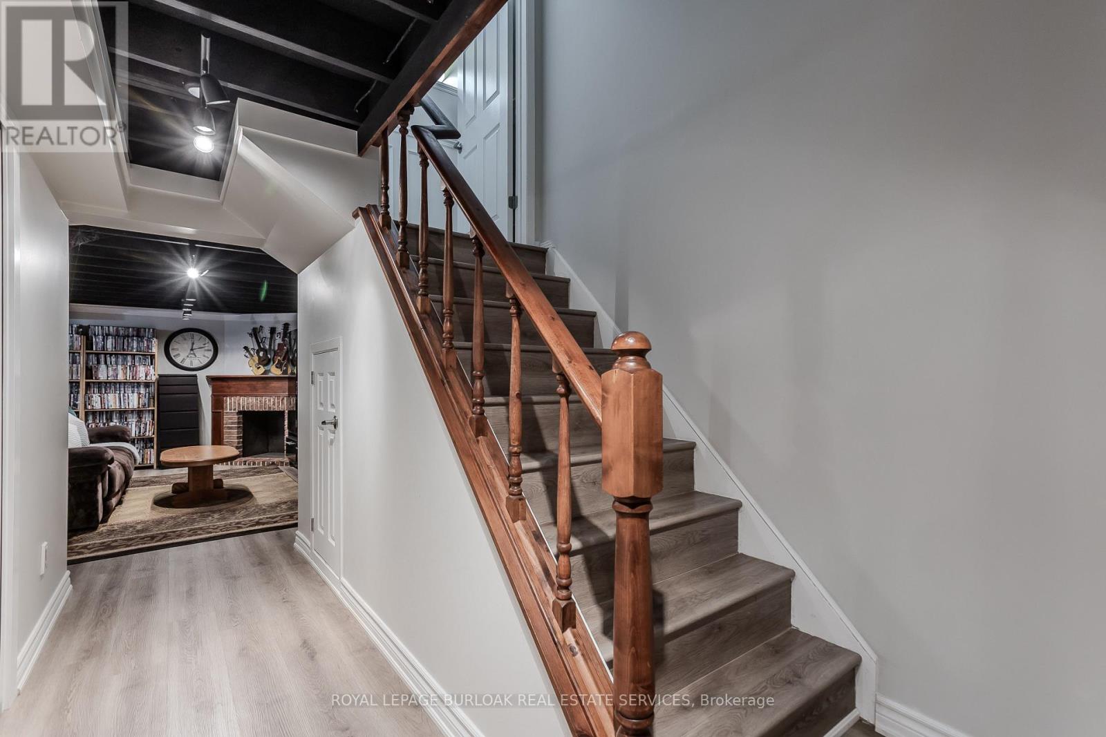 #9 5411 LAKESHORE ROAD - Image 22