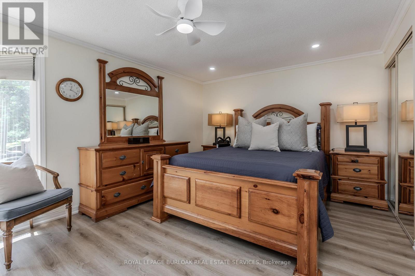 #9 5411 LAKESHORE ROAD - Image 16