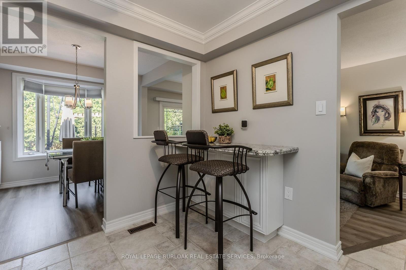 #9 5411 LAKESHORE ROAD - Image 10