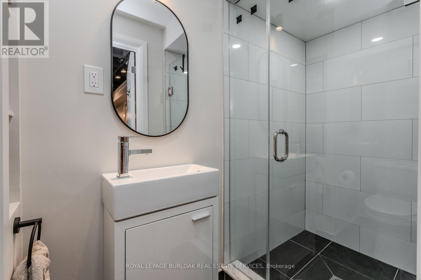 #9 5411 LAKESHORE ROAD - Image 23