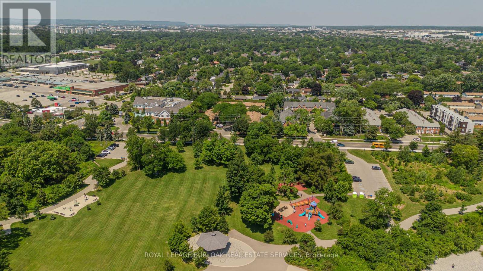 #9 5411 LAKESHORE ROAD - Image 36