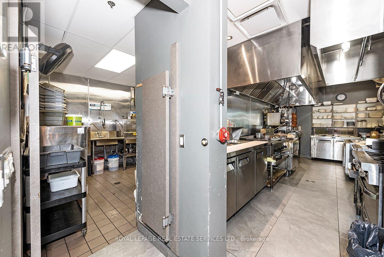 430 Iroquois Shore Road — photo 37