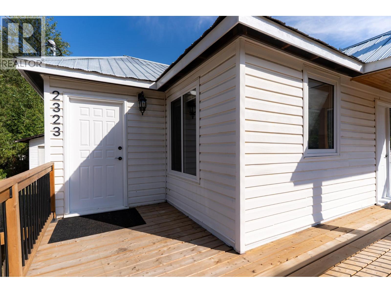 2323 Vale Avenue, Lumby