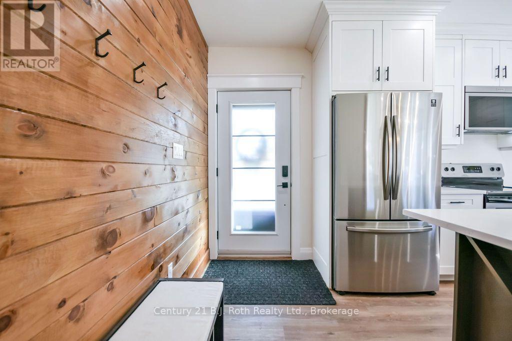 364 ARTHUR STREET - 6