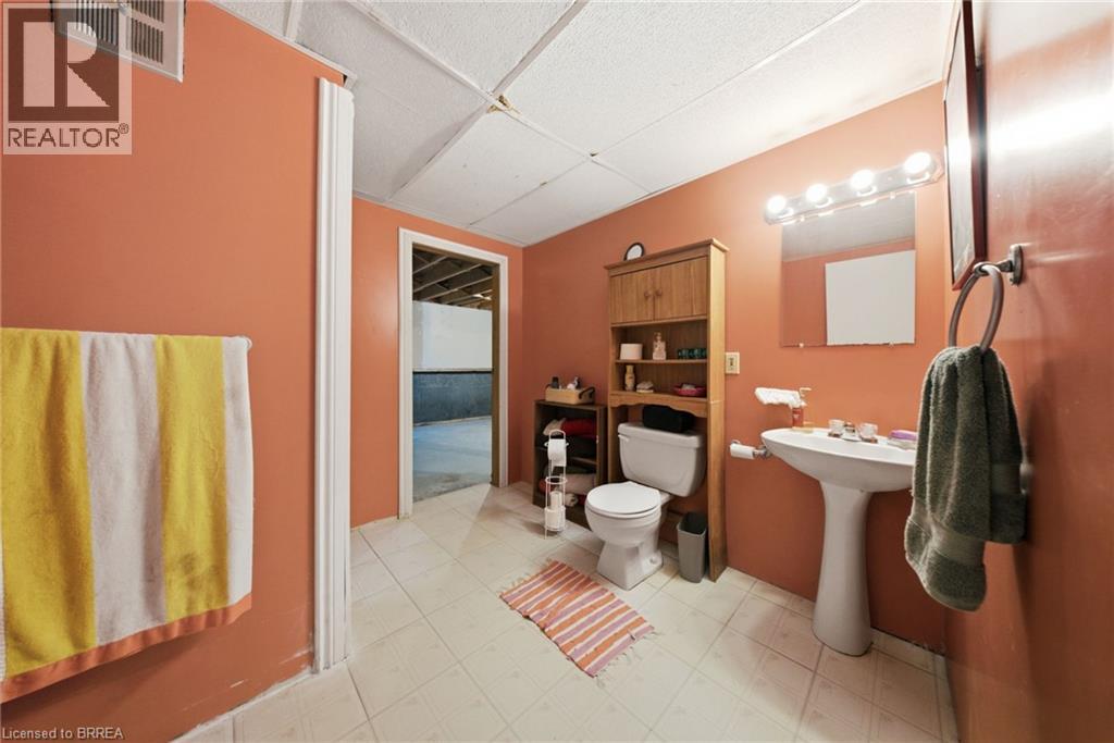 43 RUFFIAN Road - 24