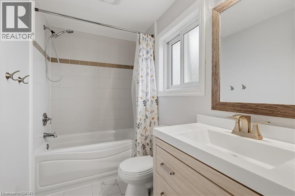 207 B AUBURN Drive, Waterloo — photo 8