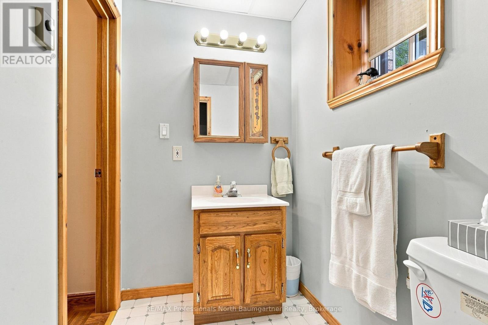 5932 HALIBURTON LAKE ROAD - Image 21