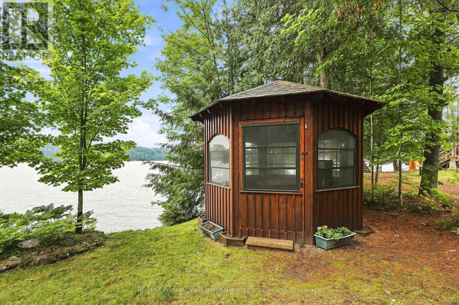 5932 HALIBURTON LAKE ROAD - Image 36