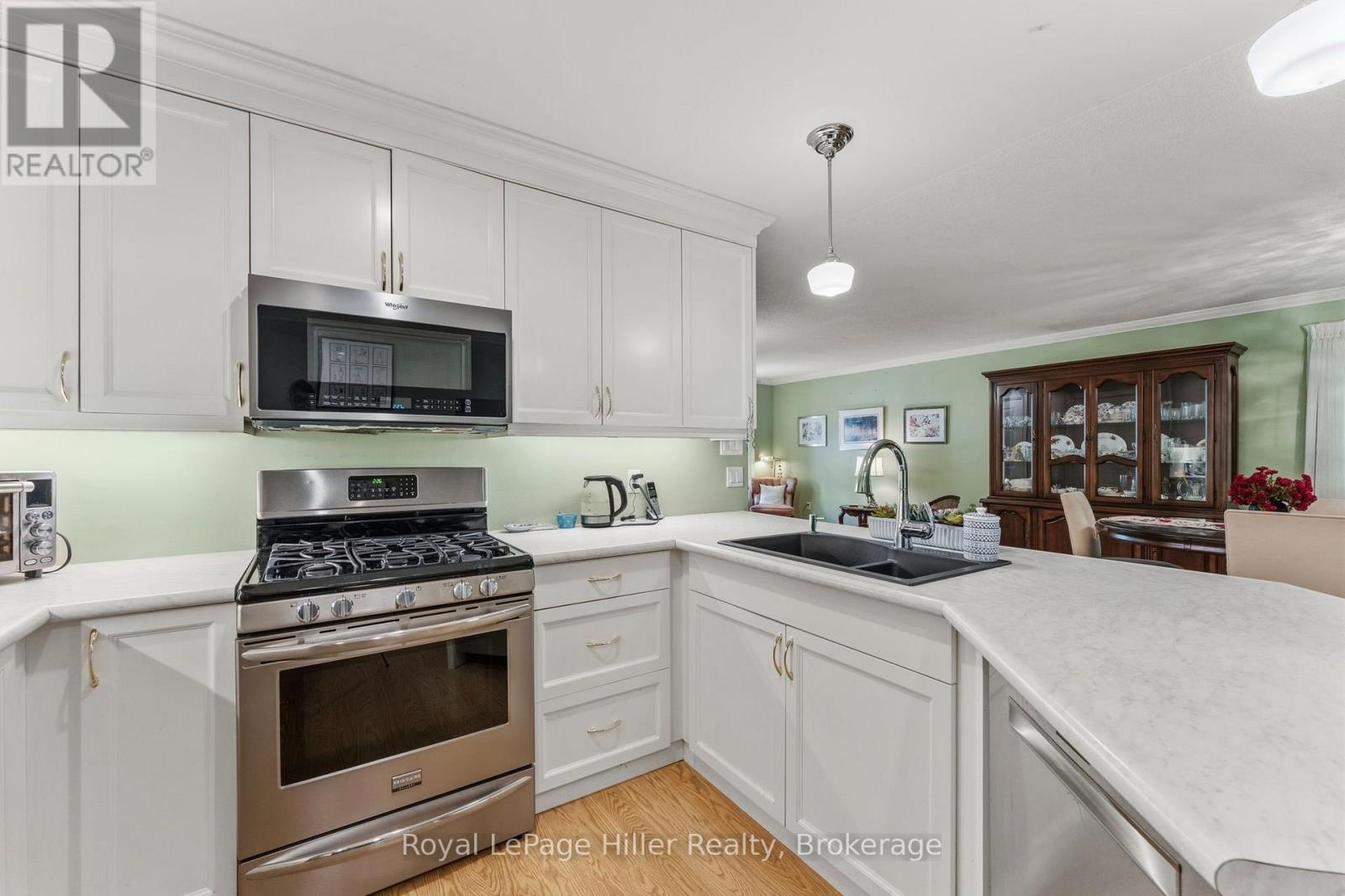 61 MATILDA STREET - 11