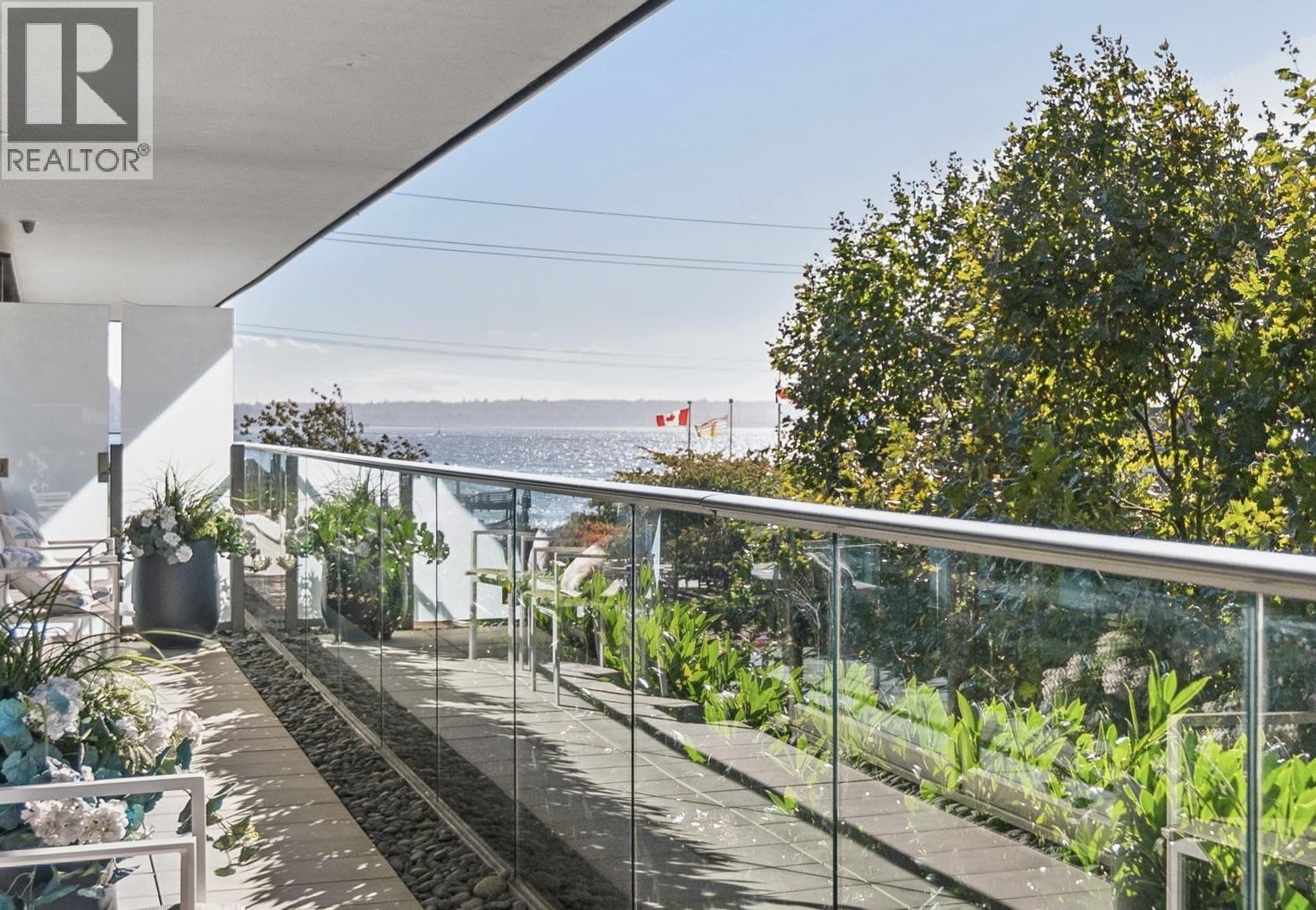 209 1355 BELLEVUE AVENUE, West Vancouver — photo 3