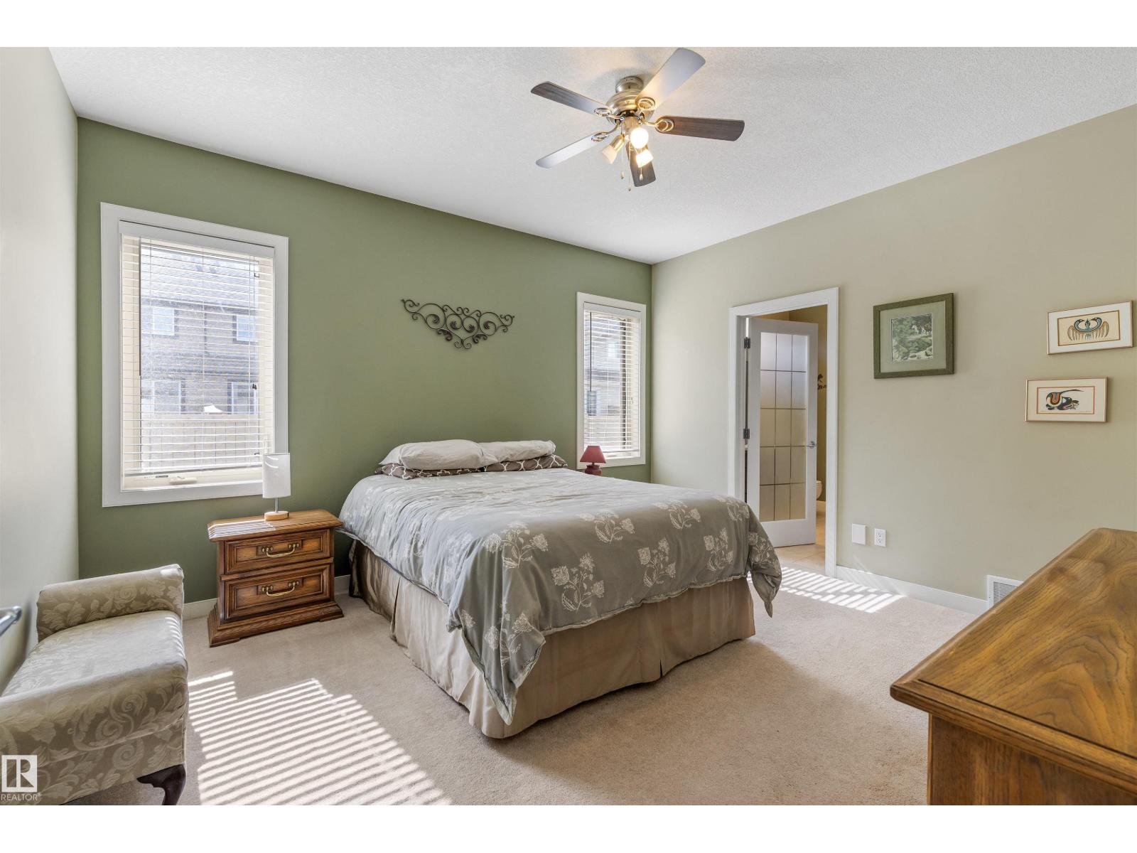 #10 841 156 ST NW - 22