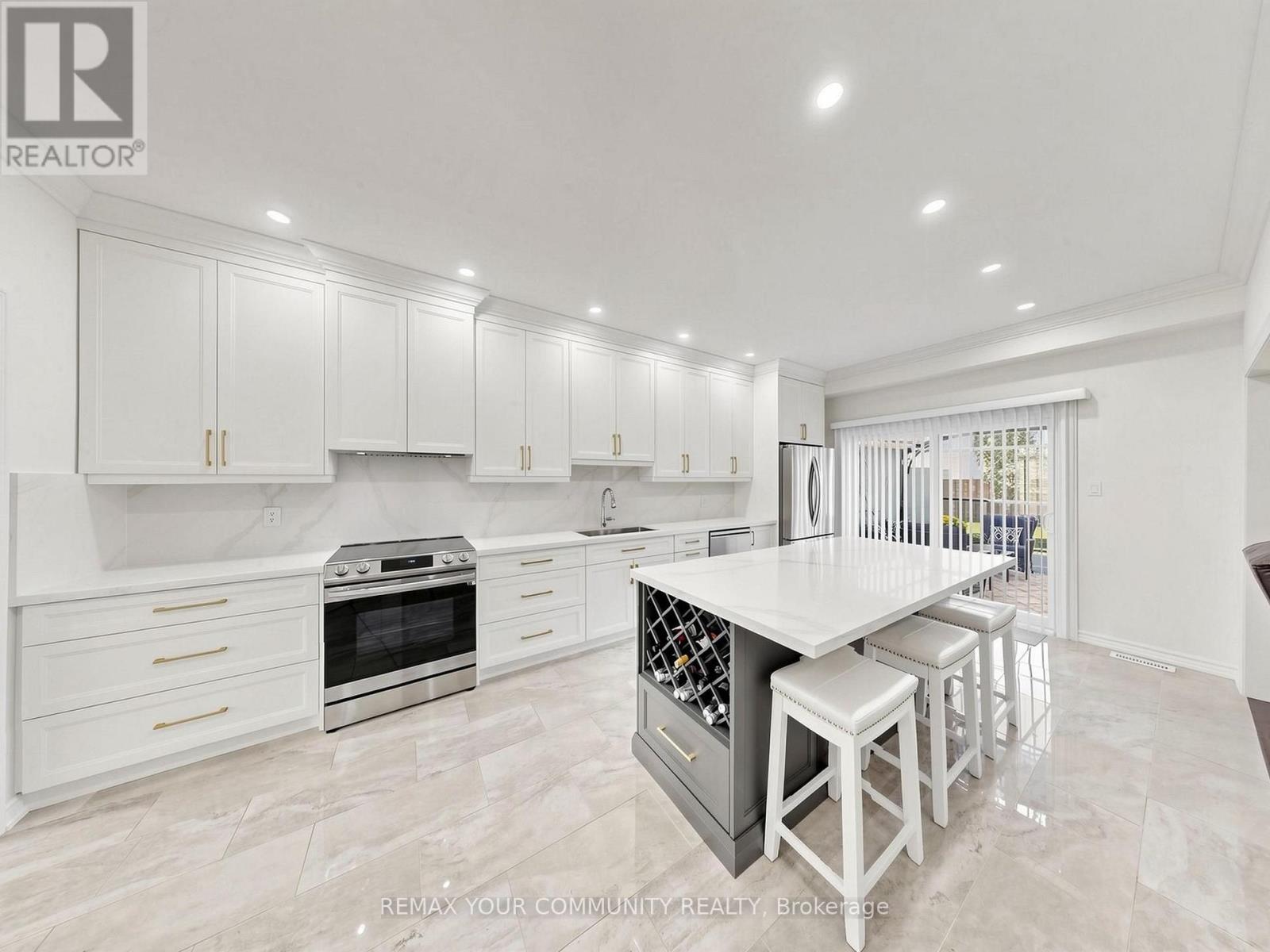 16 WHITESTONE DRIVE - Image 12