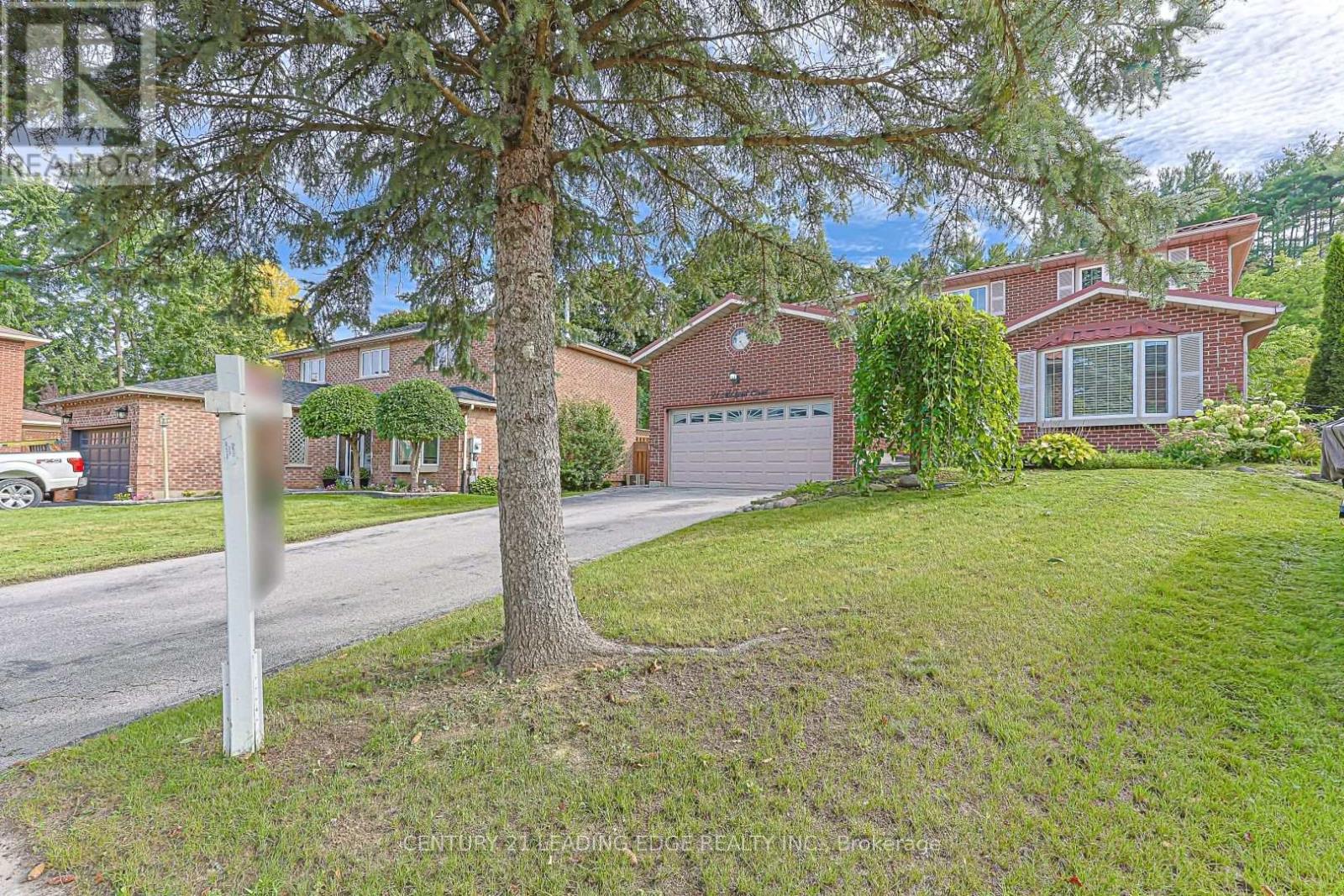 21 MCQUAID COURT, East Gwillimbury (Holland Landing) — photo 1
