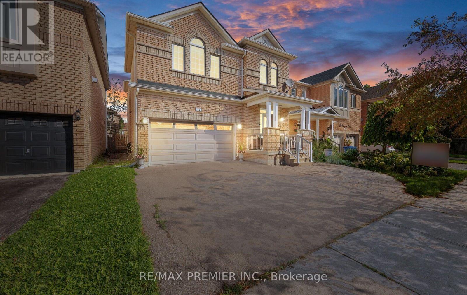 Listing photo of 54 BLAYDON LANE