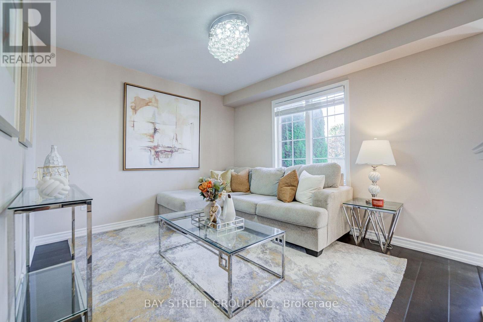 25 WATERTON CRESCENT - 10