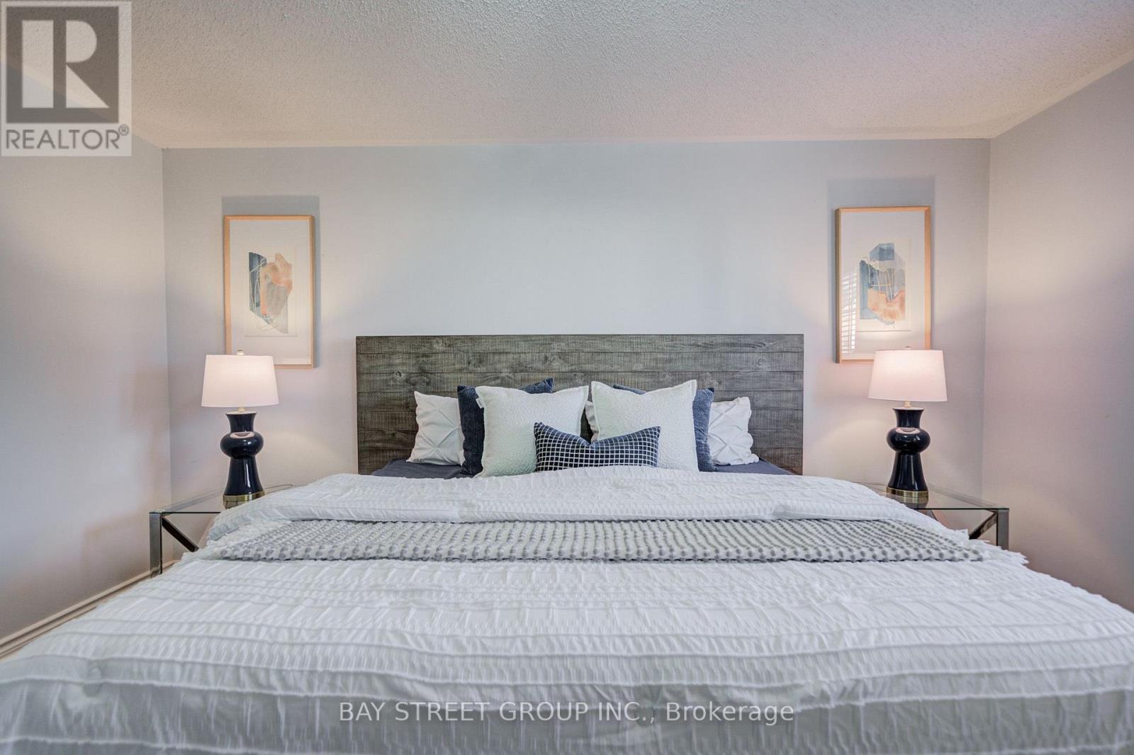 25 WATERTON CRESCENT - 18