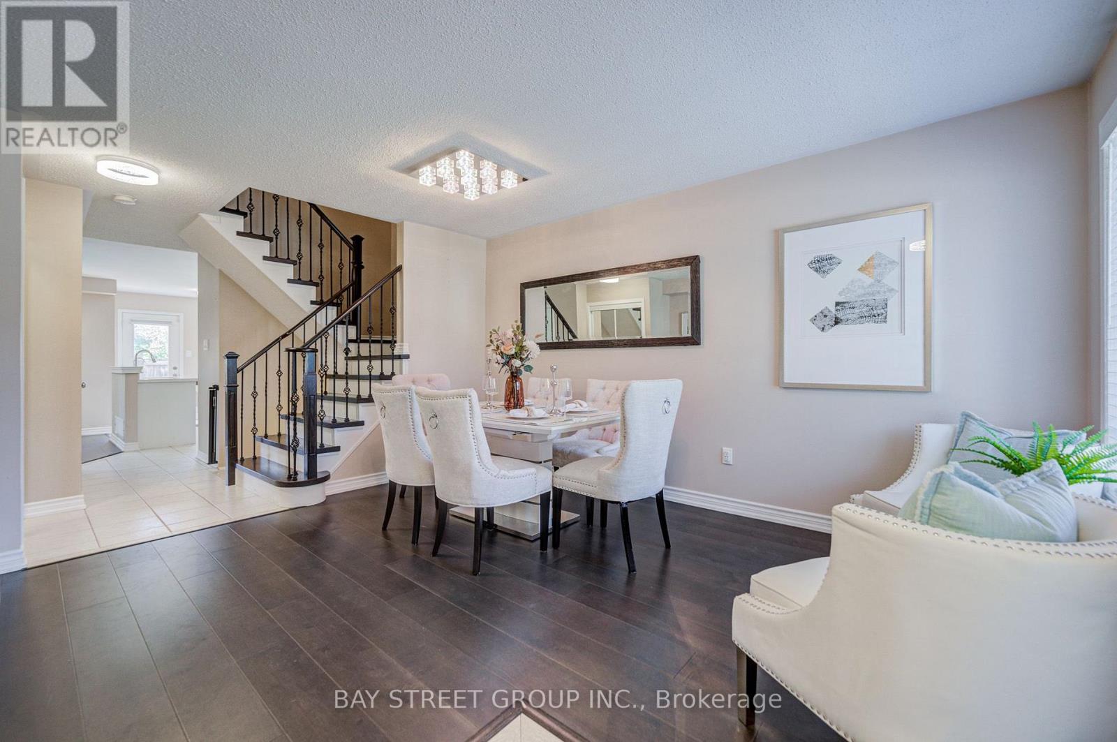 25 WATERTON CRESCENT - 5